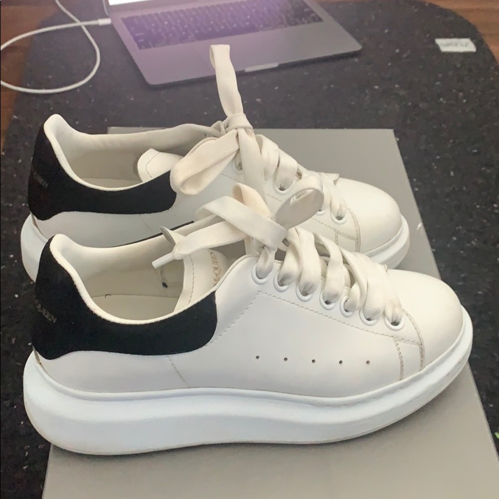 Alexander MQUEEN Sneakers White/Black 36.5 $490 - Picture 2 of 7
